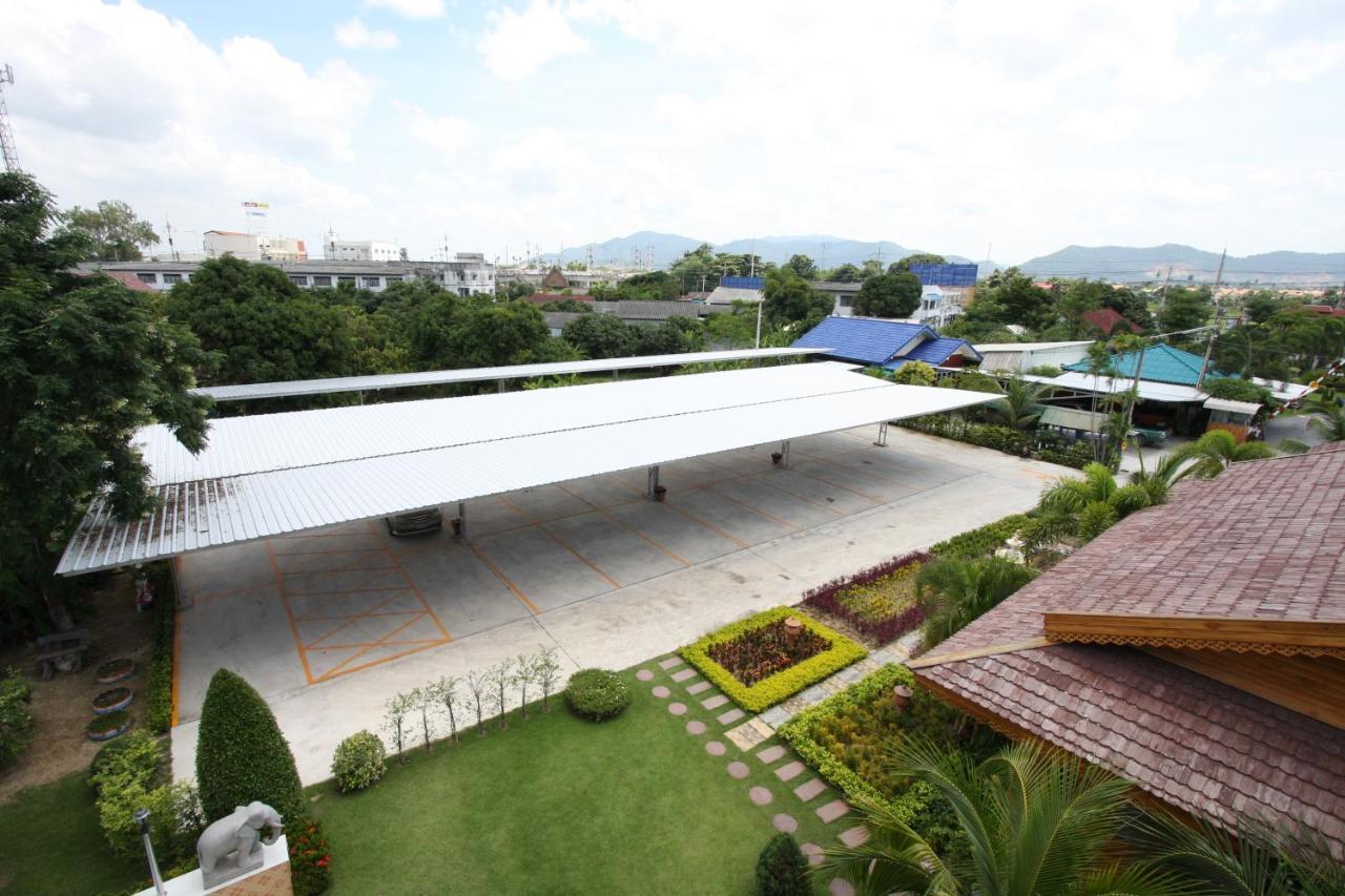 Pn Gold Resort Bangsaen Exterior foto
