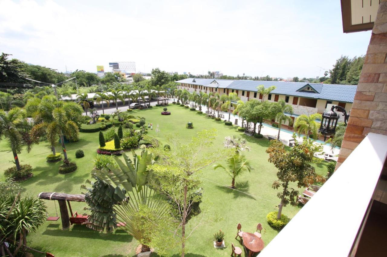 Pn Gold Resort Bangsaen Exterior foto